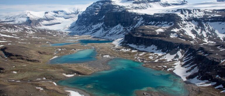 Тайные воды подо льдом: как рождаются подледные озера и что они скрывают